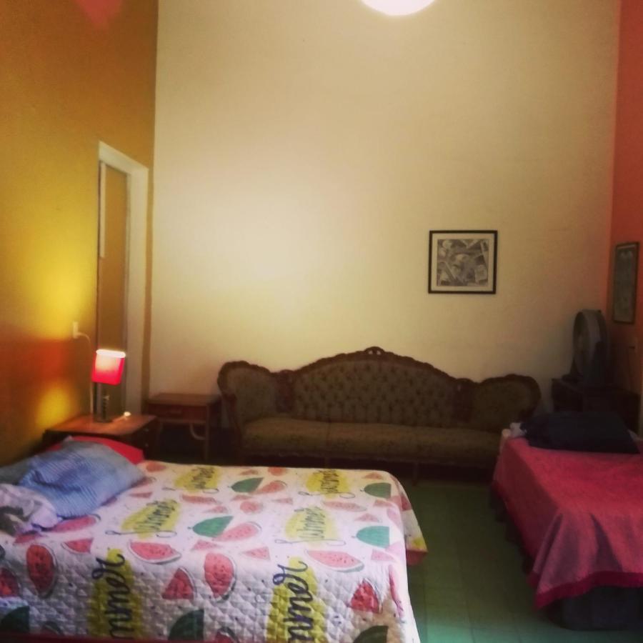 فندق Maska Mansion Gdl, Hosting And Yoga غوادالاجارا المظهر الخارجي الصورة